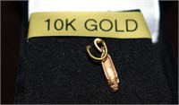 10 KT Gold Slipper Pendant