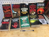 GROUP OF 10 STEPHEN KING BOOKS GROUP
