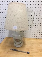 WHITE LAMP WITH FLOWERS