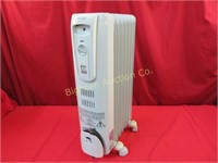 DeLonghi Electric Heater: Radiator Style