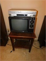 Table/ TV Lot