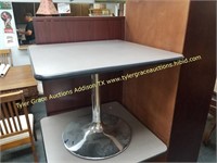 SQUARE TABLE W PEDESTAL TULIP BASE