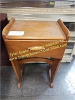 VTG SMALL ACCENT TABLE / TELEPHONE TABLE