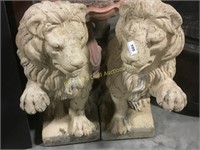 Pair of Lion Statutes