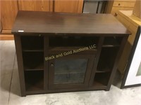 Small entertainment center