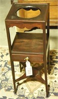 Lot 1318 - Diminutive antique washstand with
