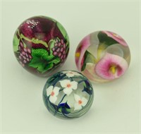 Lot 1251a - (3) Studio art glass paperweights: