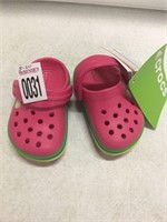 CROCS KIDS SIZE 4