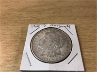 1921-D SILVER MORGAN DOLLAR IN CASE