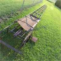 John Deere model 20 hay conveyor