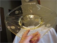 Vtg Ornate Yellow Depression Glass Bowl 10"x12"