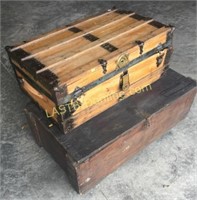 Two vintage chests