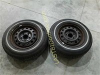2 like new matching Hankook 14" tires