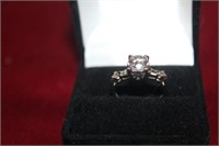 Ladies 14kt white gold Diamond Engagement Ring