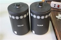 2 Retro Canisters