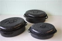3 Graniteware Roast Pans