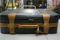 Member's Choice Traveler's Club Suitcase
