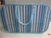 Large collapsible 3 section used laundry bag