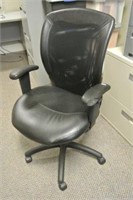 Modern Mesh Back Office Task Chair
