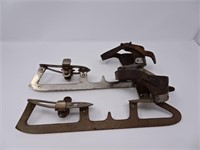 Pair of Union Hardware Clamp on Ice Skates Size 10