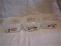 Anchor Hocking Fire King WHITE w PINK FLOWER