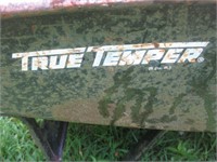 True temper wheel barrow 6 cu ft