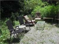 Outdoor furniture 5 chairs, 3 small tables and a