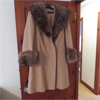 Ladies Coat with Fur Collar & Cuffs