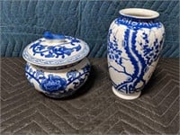 2 Decorative Ceramic Vases