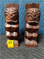 2 Wooden Tribal XX1 Figurines