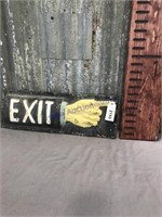 Exit tin sign