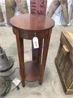Small round table w/ pull out board