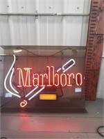 Marlboro neon light, works