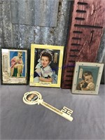 Small advertising thermometer/ pictures, set of 4