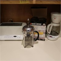 B&D Coffee Maker, B&D Juicer, Cuisinart Toaster,