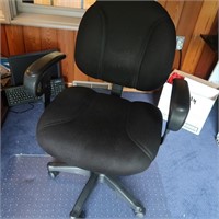 Desk Chair w/Wheels