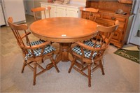 Kitchen Table w/ 4 Chairs