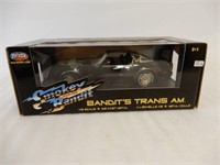 SMOKEY & THE BANDIT'S TRANS AM MODEL CAR / BOX