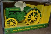John Deere model D tractor ERTL 1/16th scale
