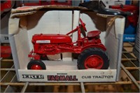 ERTL McCormick farm all cub tractor