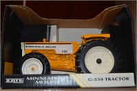 Minneapolis Moline G-550 tractor ERTL 1/16th