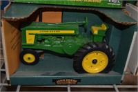 John Deere model 720 row-crop tractor 1/16 scale