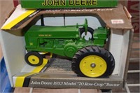John Deere 1953 model 70 row crop tractor 1/16