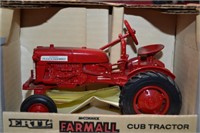 Farmall Cub tractor ERTL 1/16th scale