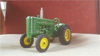 John Deere M Toy Tractor 1/16 scale