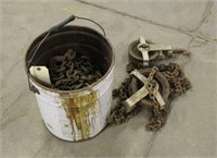 Chain Hoist 1000 LB & Bucket of Log Chains, Approx