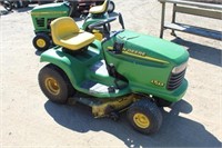 John Deere LT155 Riding Lawn Mower