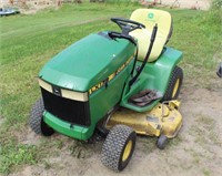 John Deere LX188 Riding Lawn Mower