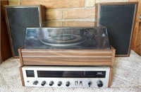 Bradford AM/FM Stereo and Turntable with Speakers