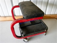 Shop stool with wheels